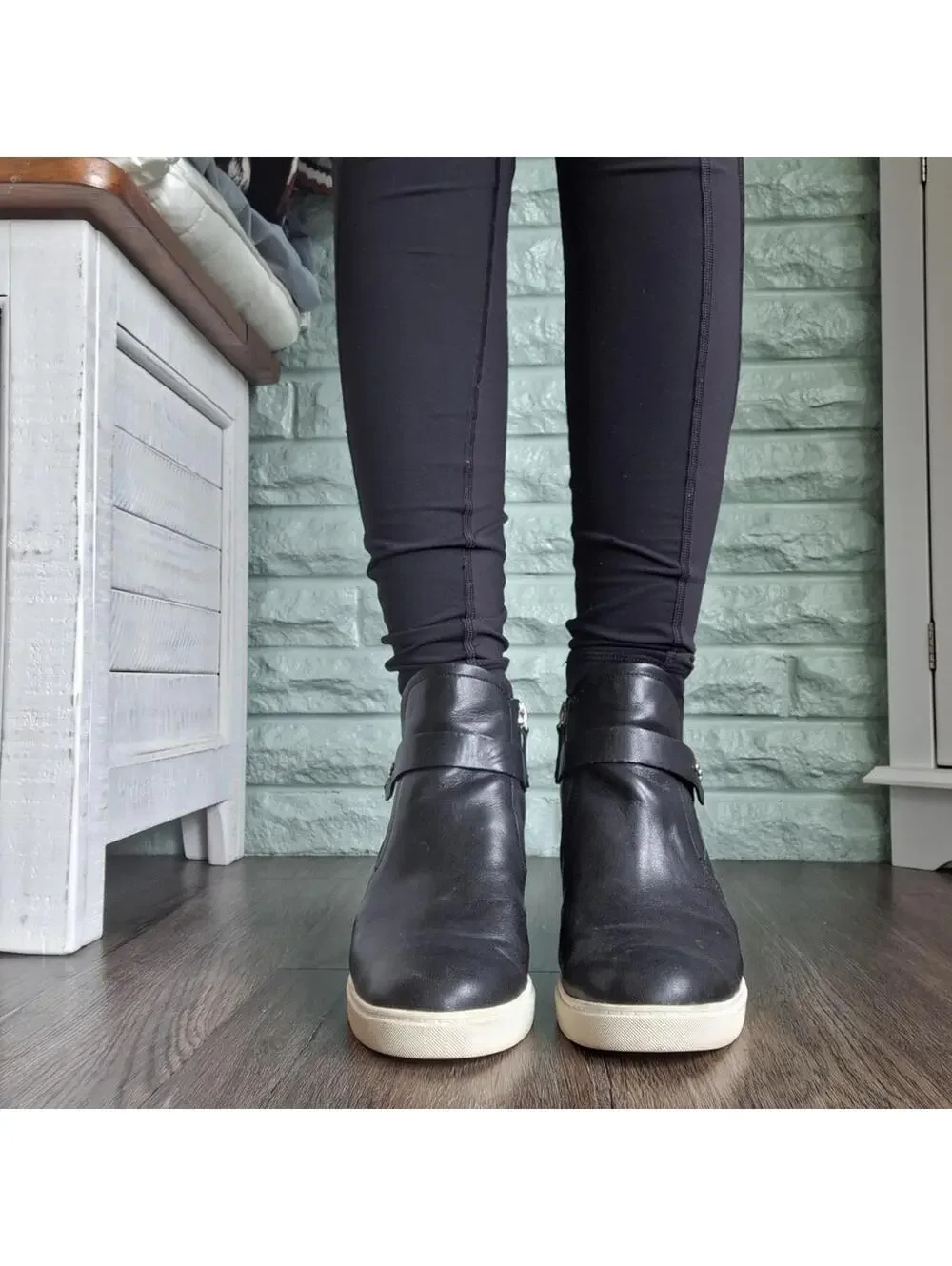 Linea Paolo Black Wedge Heel Size 9